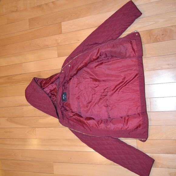 Active USA Light Jacket Size Medium Color Maroon Two Pockets on Front - Picture 5 of 6